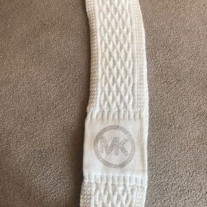 Michael kors infinity scarf